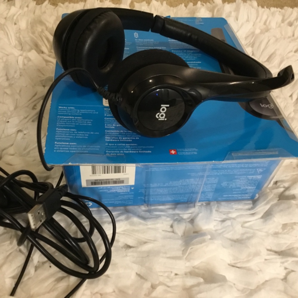Logitech H390 USB Headset - Picture 3 of 6
